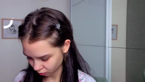 Lily online show from 12-02-25, 01:05