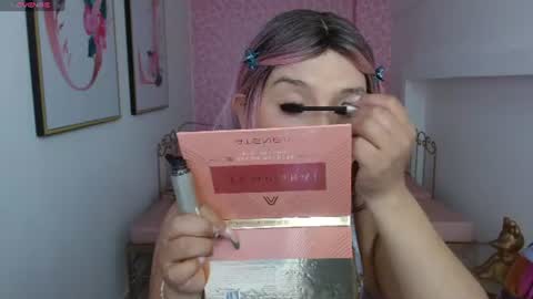 Snapshot of small__naughty chatting on 06-10-26, 01:21 Mariana Torres online show from 06-10-26, 01:21