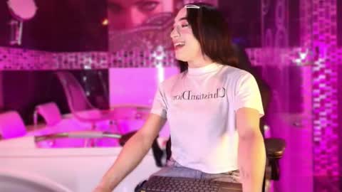 Small Hot19 online show from 03-17-26, 10:07