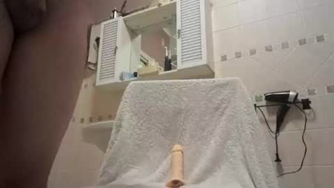 smallone8825 online show from 12-23-25, 08:23