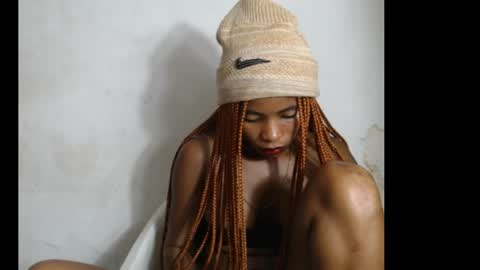 smallsluty online show from 06-06-26, 09:30