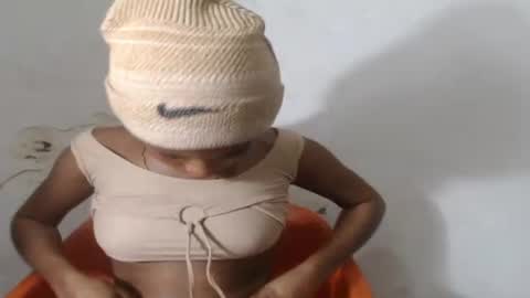 smallsluty online show from 06-08-26, 07:03