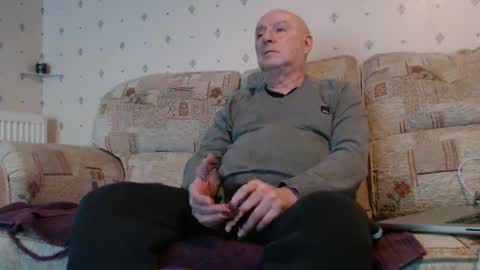 Snapshot of smallsteve562 chatting on 02-20-26, 07:36 Steve online show from 02-20-26, 07:36