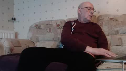 Snapshot of smallsteve562 chatting on 03-01-26, 08:00 Steve online show from 03-01-26, 08:00