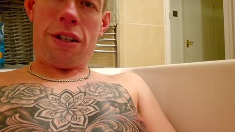 smallville456 online show from 02-12-25, 08:40