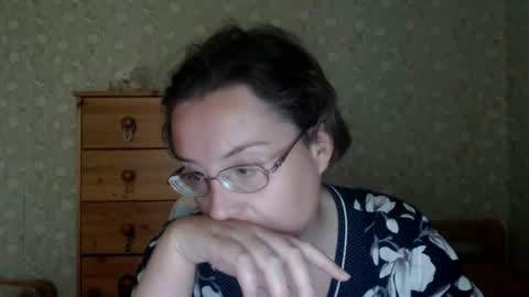 smart_rose online show from 06-18-26, 09:14