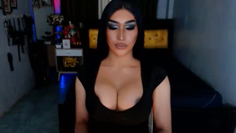 smasherqueen online show from 11-27-25, 07:43