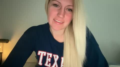 smexxii93 online show from 12-18-25, 03:51