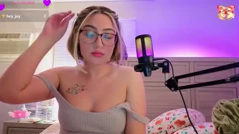 Smexy online show from 12-17-25, 05:57