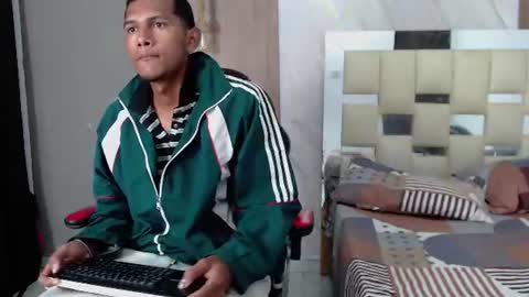 Snapshot of smiith_gonzalez chatting on 07-17-26, 03:07 SMITH online show from 07-17-26, 03:07