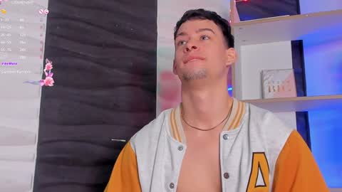 Jade Smiith online show from 12-13-24, 10:45