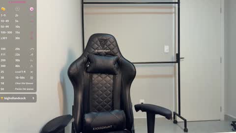 Emily Burns online show from 10-31-25, 07:04