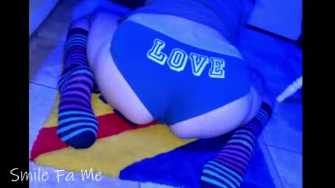 Snapshot of smilefame123 chatting on 06-24-26, 04:44 Smile Fa Me online show from 06-24-26, 04:44