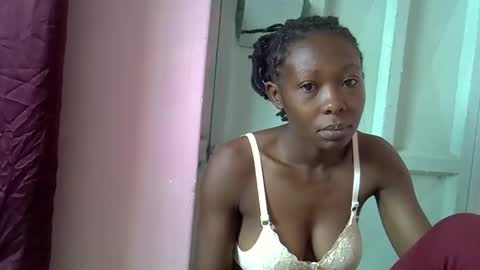 smiley 2025 online show from 10-21-25, 08:15