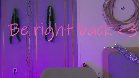 Snapshot of smiley_mia_ chatting on 01-16-25, 11:15 Mia online show from 01-16-25, 11:15