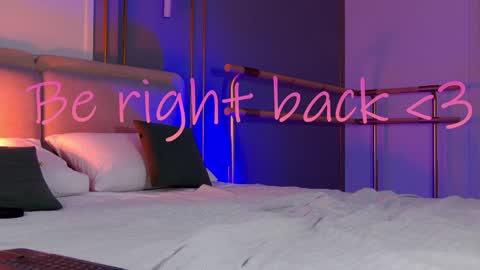 Snapshot of smiley_mia_ chatting on 02-01-25, 11:10 Mia online show from 02-01-25, 11:10