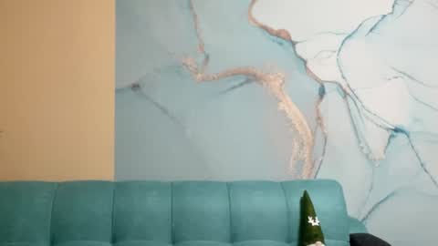 smiling_riddle online show from 12-17-24, 01:27