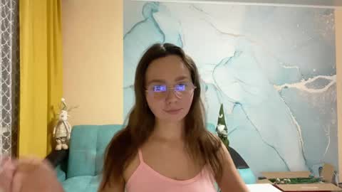 smiling_riddle online show from 12-18-24, 04:17