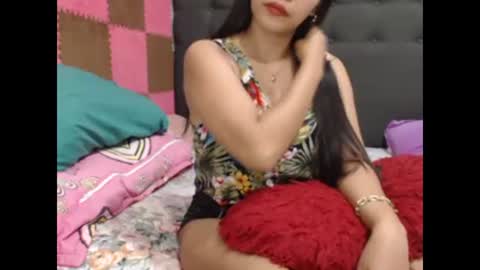 Snapshot of smilingbutt chatting on 02-10-26, 01:48 smilingbutt online show from 02-10-26, 01:48