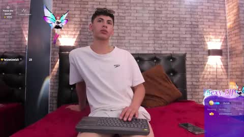 Snapshot of smith_luxe chatting on 03-25-26, 10:27 Smith online show from 03-25-26, 10:27