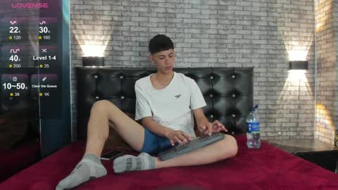 Snapshot of smith_luxe chatting on 04-07-26, 07:36 Smith online show from 04-07-26, 07:36