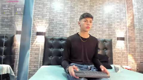 Snapshot of smith_luxe chatting on 05-12-26, 07:44 Smith online show from 05-12-26, 07:44