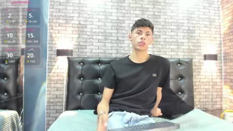 Snapshot of smith_luxe chatting on 05-15-26, 06:48 Smith online show from 05-15-26, 06:48