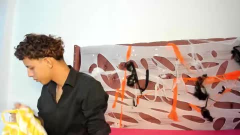 JONH SMITH AND ALIX SMITH online show from 10-21-25, 01:12