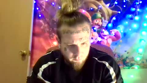 Snapshot of smokebluntafterblunt chatting on 01-03-25, 08:10 smoke online show from 01-03-25, 08:10