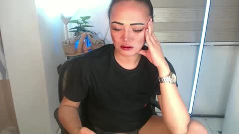 Amanda online show from 02-11-25, 11:01