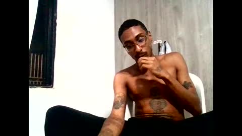 smokepurxxx online show from 04-17-26, 04:37