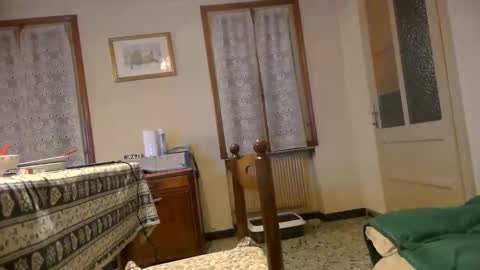 Snapshot of smokered100s chatting on 03-15-26, 06:58 luca online show from 03-15-26, 06:58