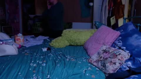 DIAN dee-ann online show from 12-02-24, 04:20