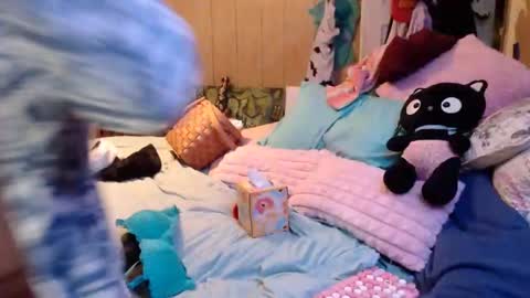 DIAN dee-ann online show from 12-25-24, 12:15