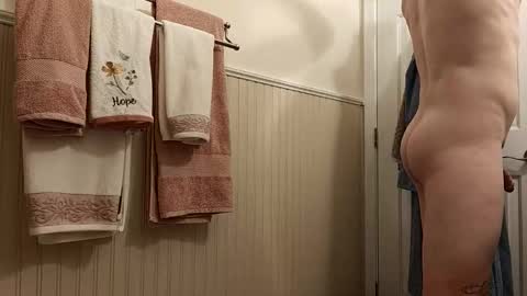 Snapshot of smokysmilez chatting on 11-17-25, 07:03 SmokeySmilez online show from 11-17-25, 07:03