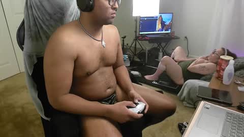 Snapshot of smoothj2015 chatting on 02-09-25, 01:35 Smoothj2011 online show from 02-09-25, 01:35