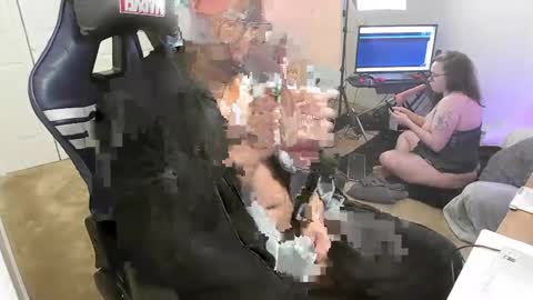 Snapshot of smoothj2015 chatting on 02-26-25, 10:04 Smoothj2011 online show from 02-26-25, 10:04