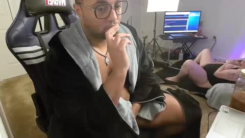 Snapshot of smoothj2015 chatting on 02-27-25, 11:31 Smoothj2011 online show from 02-27-25, 11:31