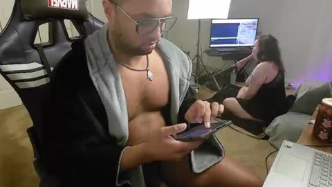 Snapshot of smoothj2015 chatting on 03-01-25, 09:40 Smoothj2011 online show from 03-01-25, 09:40