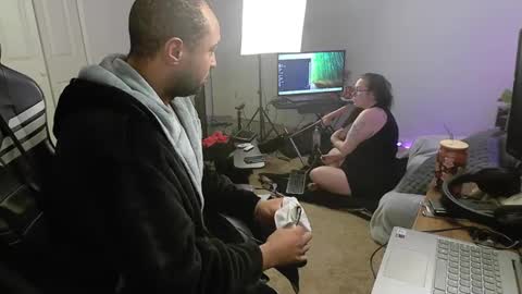 Snapshot of smoothj2015 chatting on 03-04-25, 09:51 Smoothj2011 online show from 03-04-25, 09:51