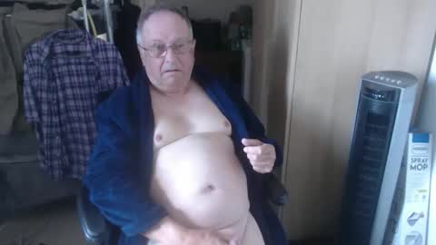 Snapshot of smoothmutton chatting on 05-18-26, 07:47 smoothmutton online show from 05-18-26, 07:47