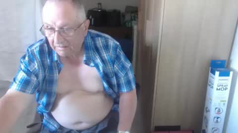 Snapshot of smoothmutton chatting on 05-25-26, 02:34 smoothmutton online show from 05-25-26, 02:34
