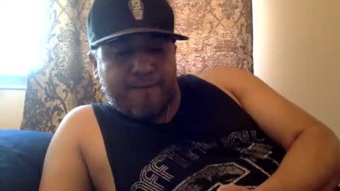 Snapshot of smoothstrik3r chatting on 10-10-25, 05:23 smoothstrik3r online show from 10-10-25, 05:23