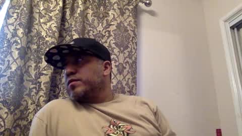 Snapshot of smoothstrik3r chatting on 10-12-25, 01:26 smoothstrik3r online show from 10-12-25, 01:26