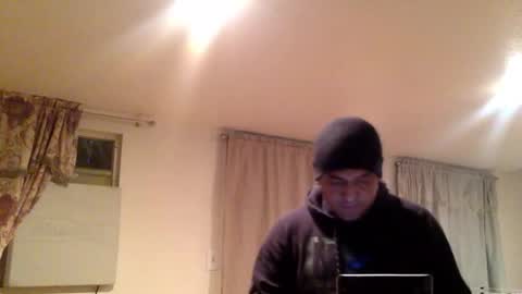 Snapshot of smoothstrik3r chatting on 11-03-25, 01:45 smoothstrik3r online show from 11-03-25, 01:45