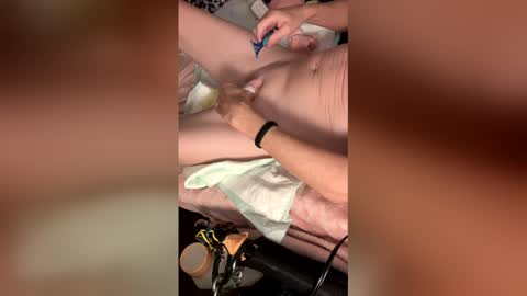 smoothtop61917874 online show from 04-01-26, 06:58