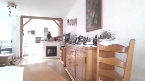 Snapshot of smoothy5460 chatting on 12-18-25, 09:48 smoothy5460 online show from 12-18-25, 09:48