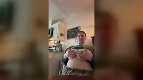 smutship online show from 08-06-26, 03:58