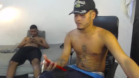 snak_master1 online show from 09-25-25, 07:17