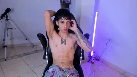 snakebutterfly online show from 01-07-26, 09:01